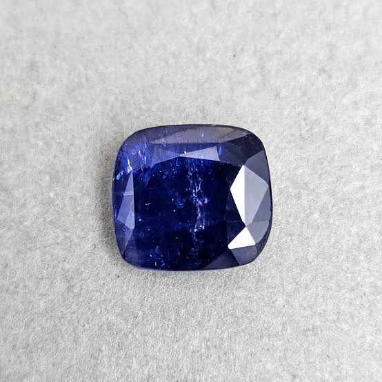Blue Sapphire (Neelam) 5 carats